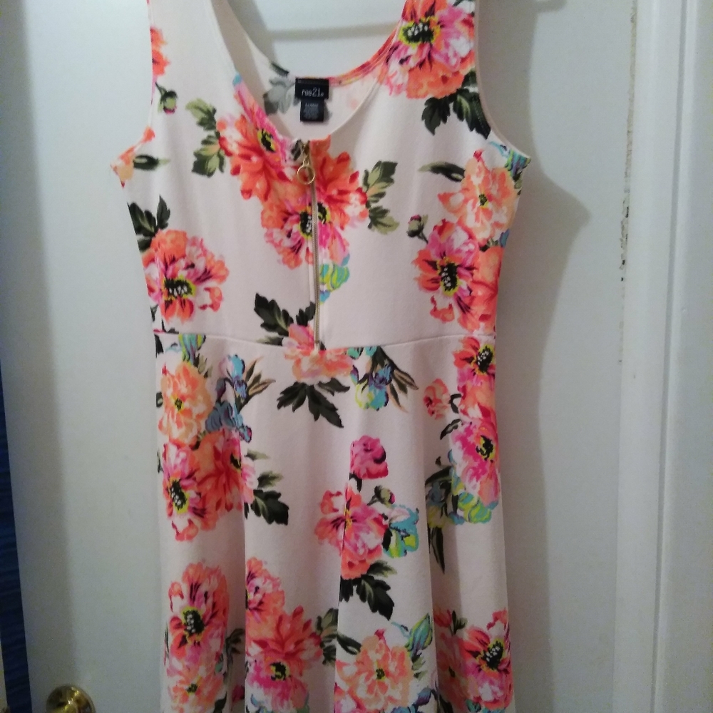Women's dress